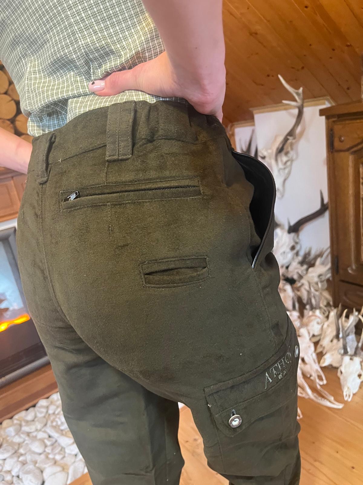 Dámská souprava dyftýn krátké kalhoty (golfky)košile s výšivkou a mysliveckými knoflíčky 